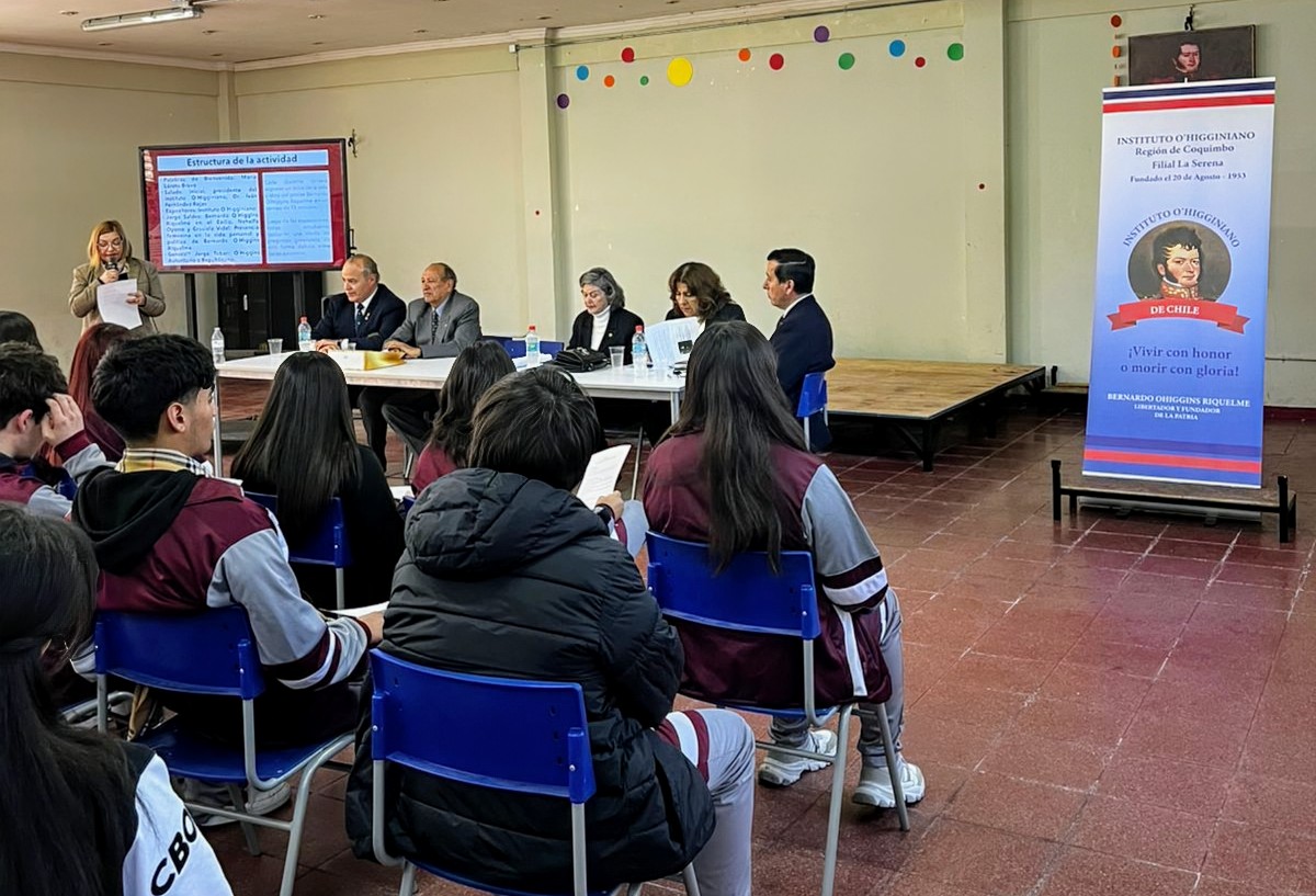 Destacamento La Serena participan en Foro Panel en el Colegio Bernardo O'Higgins