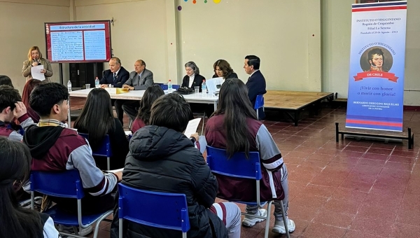 Destacamento La Serena participan en Foro Panel en el Colegio Bernardo O'Higgins